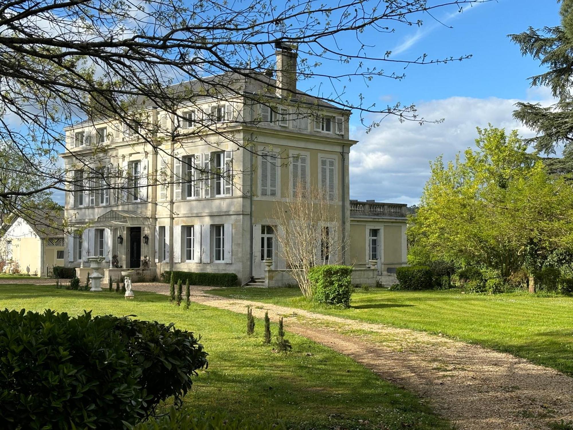 La Maison Au Cedre Marsac-sur-l'Isle Dış mekan fotoğraf